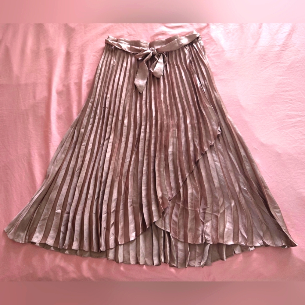 Elegant Pleated MAEVE by Anthropologie Skirt in Rose Gold Pink Cream